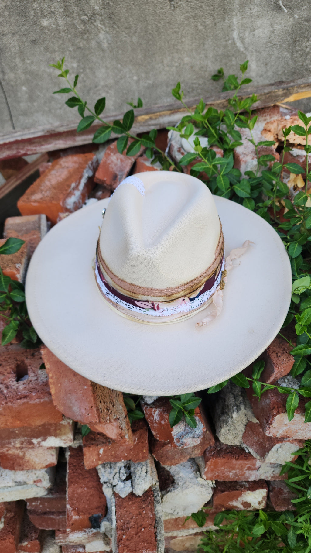 Cowgirlie Hat