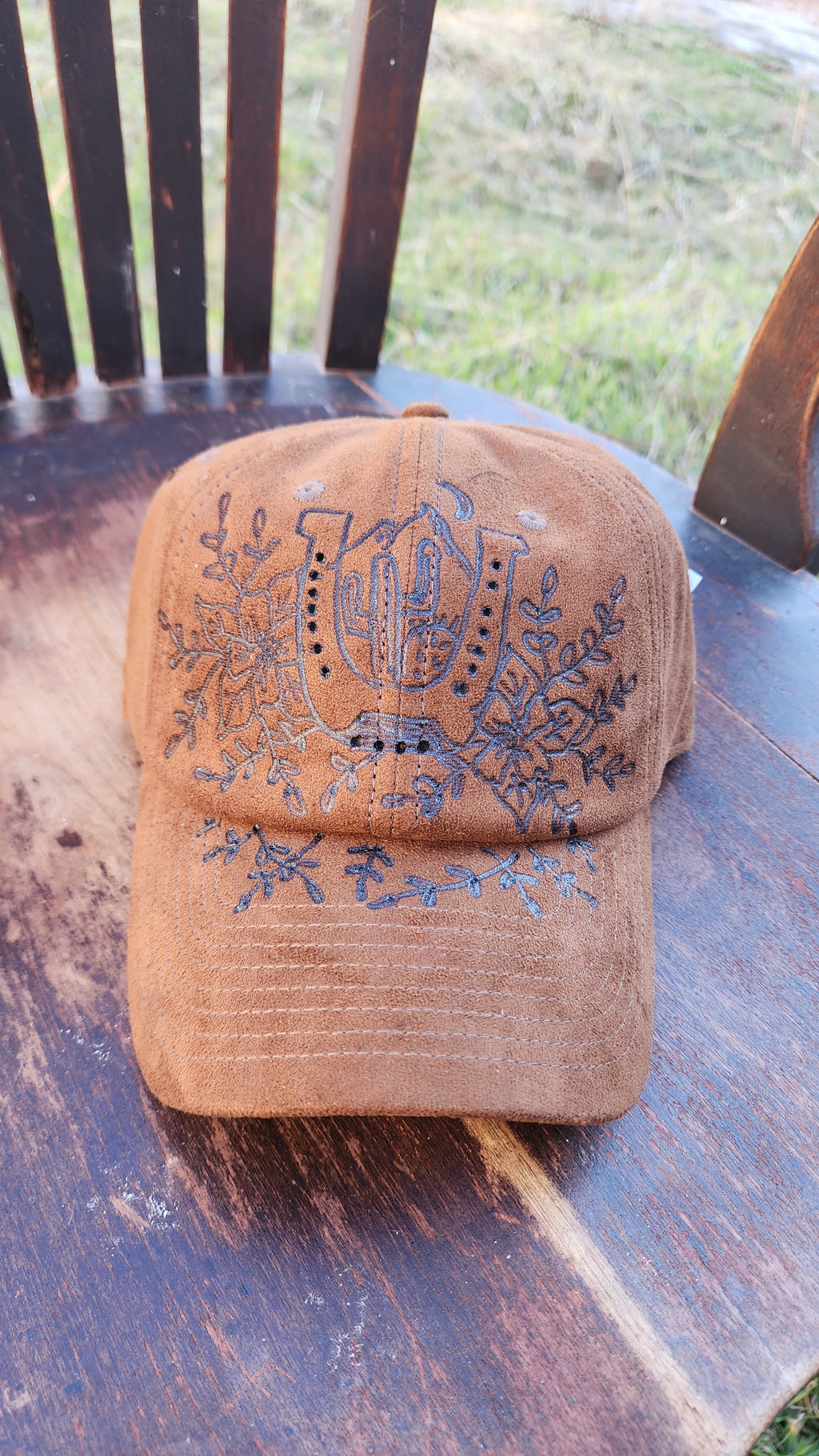 Western Horseshoe Burned Cap