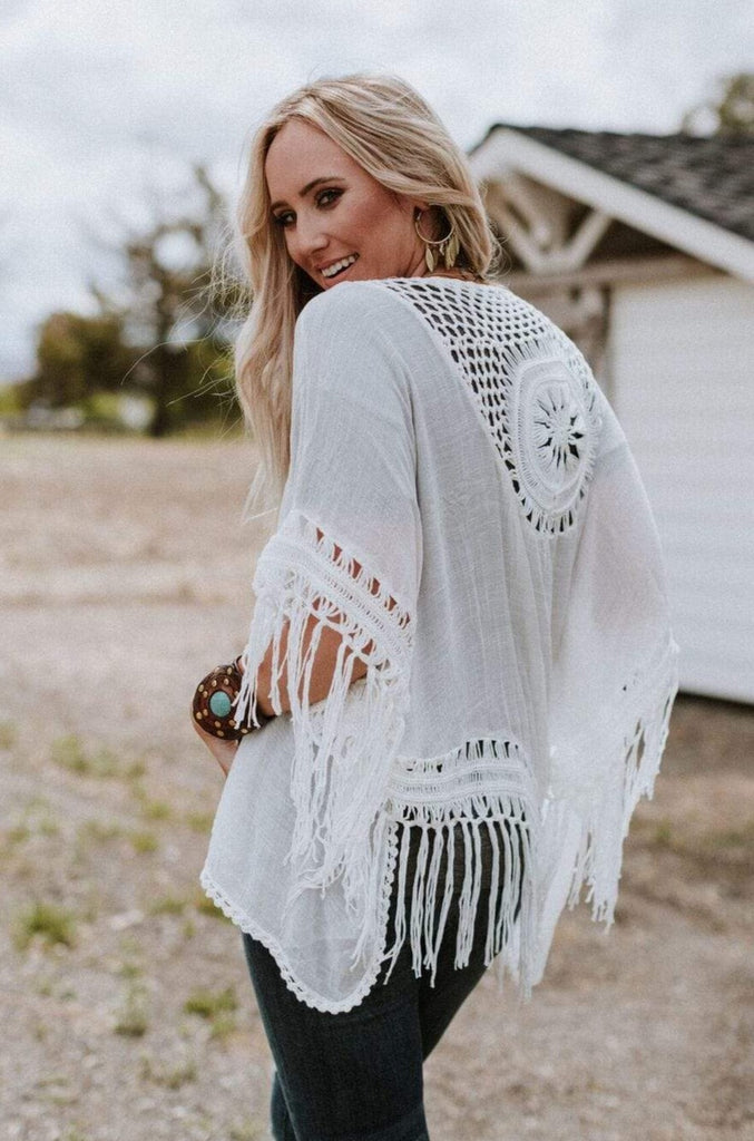 DREAMY MACRAMÉ KIMONO